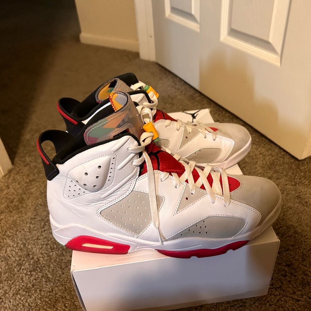 Retro 6’s O’Hares shoe are in ok condition